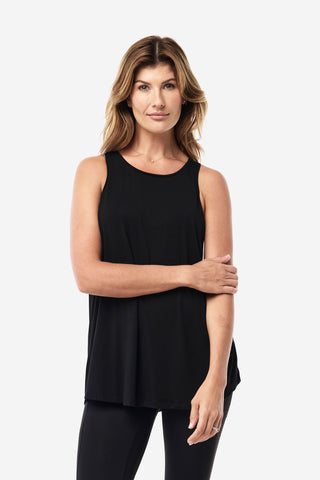 Model wears a size S. She is size 8 and 174cm tall.