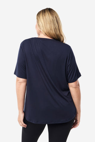 Model wears an XL. She is a size 16, wears a 16DD bra and 181cm tall.