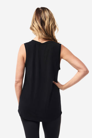 Model wears a size S. She is size 8 and 174cm tall.