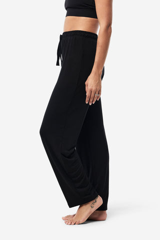 Model wears a size S. She is size 8 and 174cm tall.