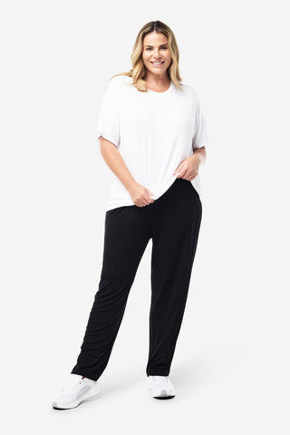 Model wears an XL. She is a size 16, wears a 16DD bra and 181cm tall.