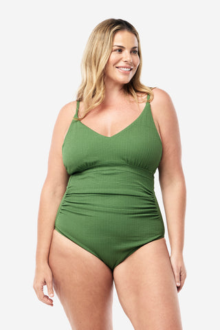 Model wears an XL. She is a size 16, wears a 16DD bra and 181cm tall.