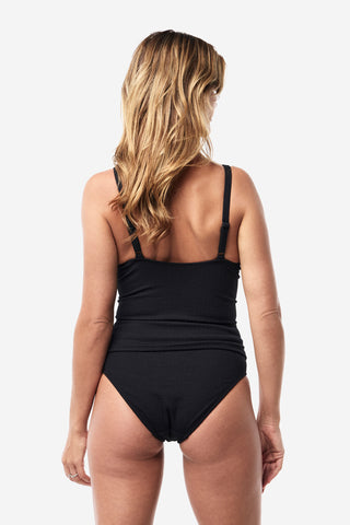 Model wears a size S. She is size 8 and 174cm tall.