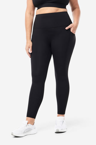 Model wears an XL. She is a size 16, wears a 16DD bra and 181cm tall.