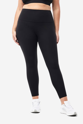 Model wears an XL. She is a size 16, wears a 16DD bra and 181cm tall.