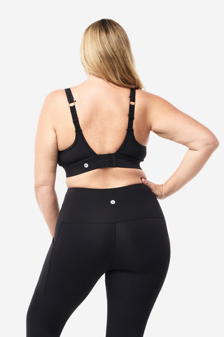 Model wears an XL. She is a size 16, wears a 16DD bra and 181cm tall.