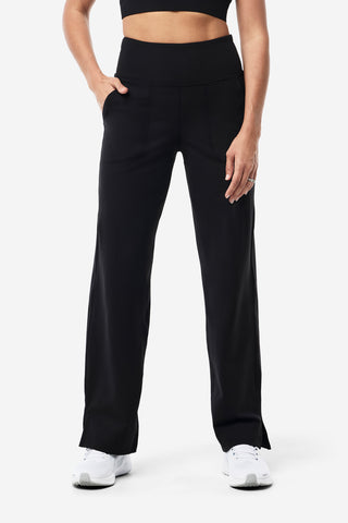 Model wears a size S. She is size 8 and 174cm tall.