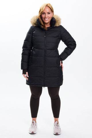 Models wears a size M. She is a size 14 and is 172cm tall.