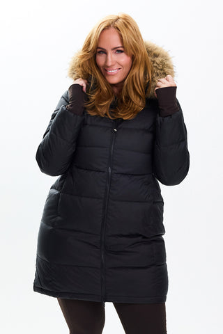 Models wears a size M. She is a size 14 and is 172cm tall.