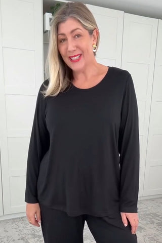 Natalie Angel from @letmetrybeforeyoubuy