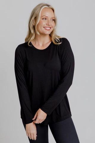 Model wears a size M. She is size 12 and 172cm tall.