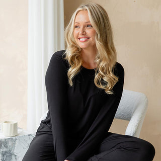 Model wears a size M. She is size 12 and 172cm tall.