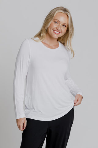 Model wears a size M. She is size 12 and 172cm tall.