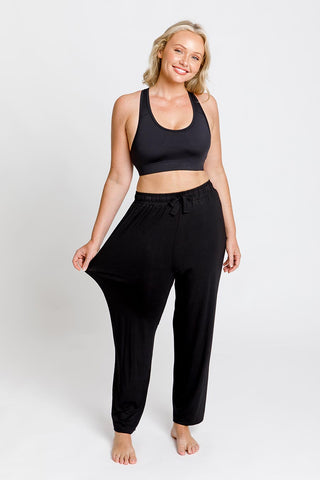 Model wears a size M. She is size 12 and 172cm tall.