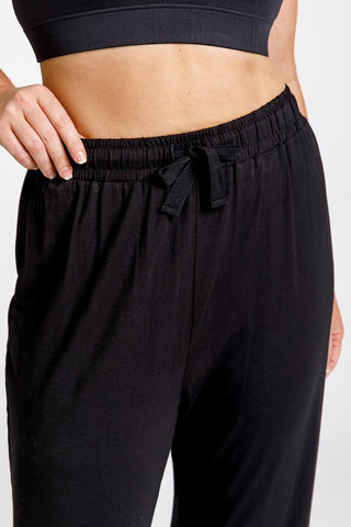 Model wears a size M. She is size 12 and 172cm tall.