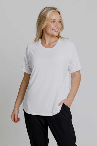 Model wears a size M. She is size 12 and 172cm tall.