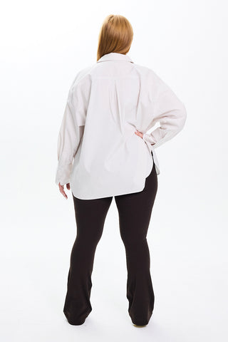 Models wears a size M. She is a size 14 and is 172cm tall.