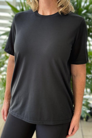 Perform Lightweight Training T-Shirt - Black