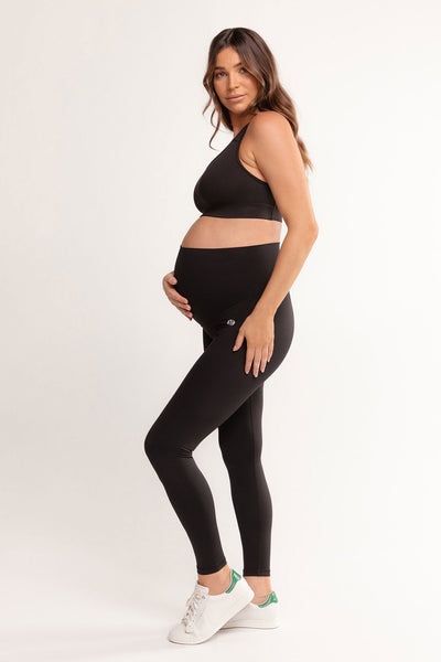 We put four maternity leggings to the test 👀 Let us know what