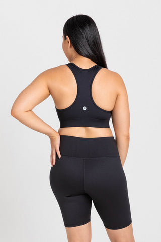 Model wears a M. She is size 10-12, wears and 12D bra and is 161cm tall.