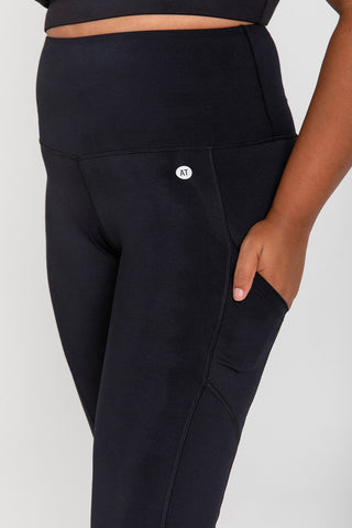 Model wears an L. She is size 16 and 180cm tall.