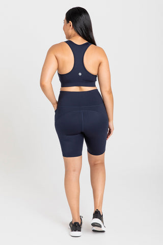 Model wears a M. She is a size 10-12 and is 161cm tall.