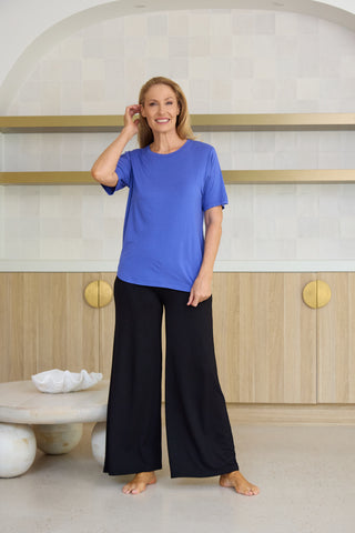 Model wears a S.She is a size 10/12 and is 175cm tall.