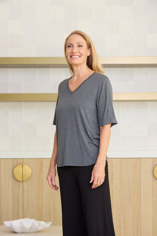 Model wears a S.She is a size 10/12 and is 175cm tall.