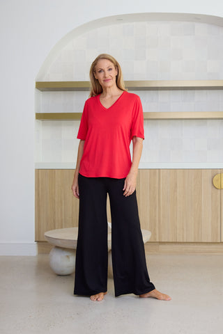 Model wears a S.She is a size 10/12 and is 175cm tall.