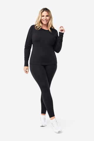 Model wears an XL. She is a size 16, wears a 16DD bra and 181cm tall. 