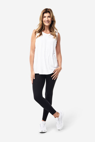 Model wears a size S. She is size 8 and 174cm tall.
