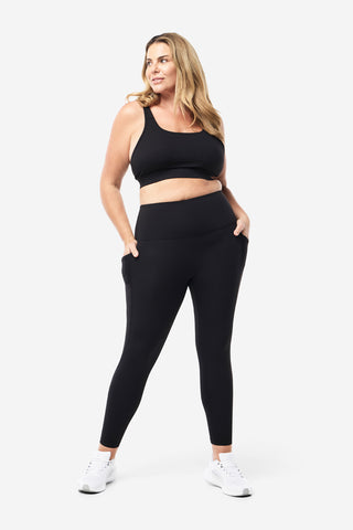 Model wears an XL. She is a size 16, wears a 16DD bra and 181cm tall. 