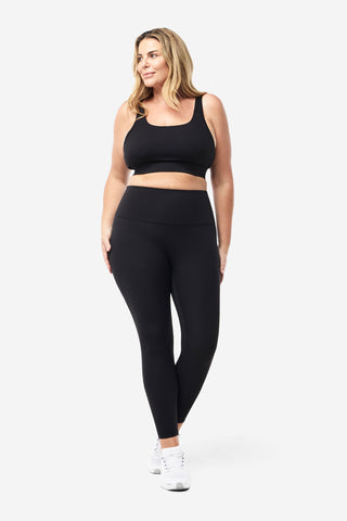 Model wears an XL. She is a size 16, wears a 16DD bra and 181cm tall. 