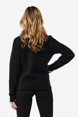 Model wears a size S. She is size 8 and 174cm tall.