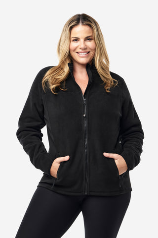 Model wears an XL. She is a size 16 and 181cm tall. 