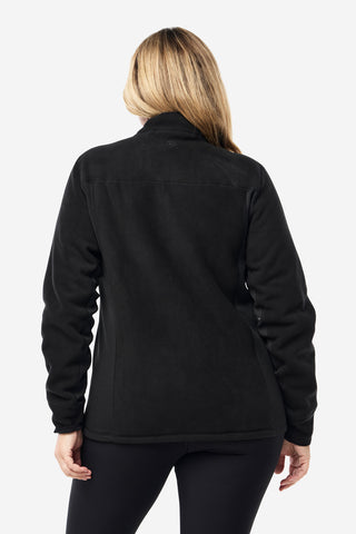 Model wears an XL. She is a size 16 and 181cm tall. 