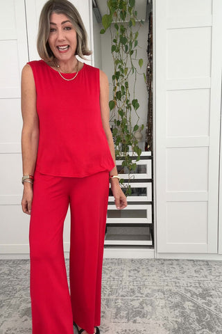 Natalie Angel from @letmetrybeforeyoubuy