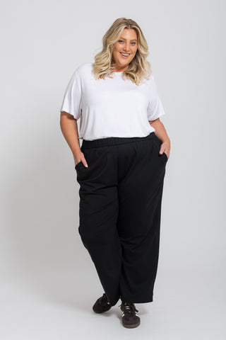 Motion Pull On Pant - Black