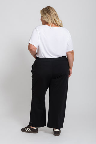 Motion Pull On Pant - Black
