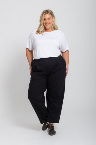 Motion Straight Leg Tailored Pant - Black