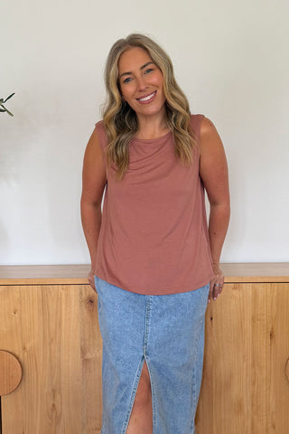 Nicole Doherty @mumma_to_glamma wears a M