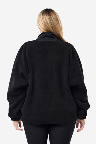 Model wears an XL. She is a size 16 and 181cm tall. 