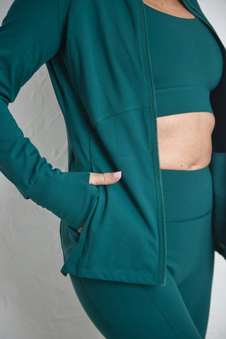 Model wears a size S