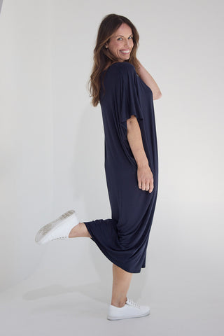 Model wears a S. She is a size 10 and is 170cm tall