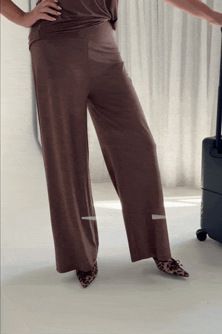 Model wears a S