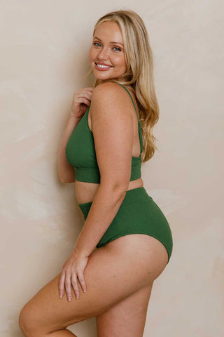 Model wears a size M. She is size 12 and 172cm tall.