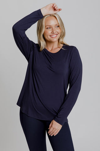 Model wears a size M. She is size 12 and 172cm tall.