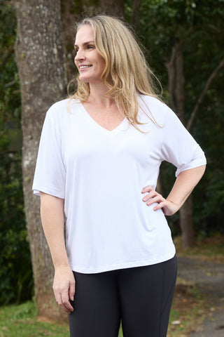 Model wears a size S. She is a size 10 and 169cm tall.