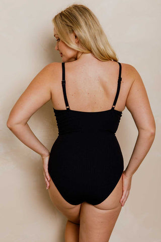 Model wears a size M. She is size 12 and 172cm tall.