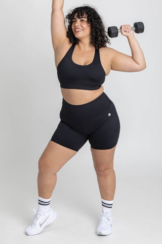 Model wears a L. She is size 14-16 and is 168cm tall.